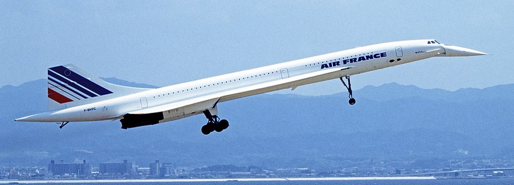 An Air France concorde airplane shortly after take-off